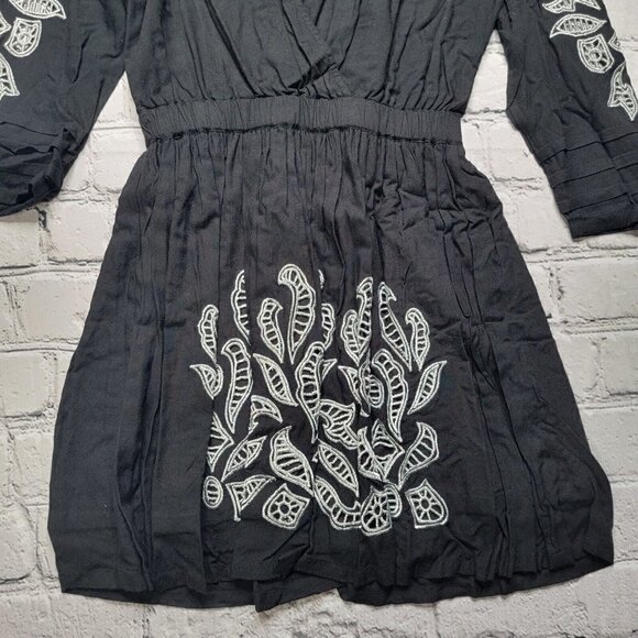 Tularosa Sage Embroidered Dress Black With White Stitch Size XS NWoT - Picture 3 of 13